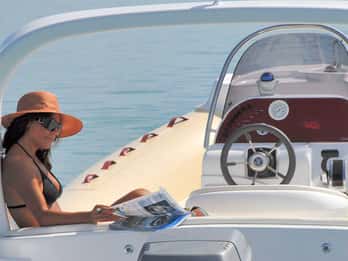 Castellammare del Golfo: Dinghy excursion with aperitif