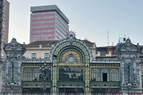 Bilbao: Private guided visit in Italian with a historian