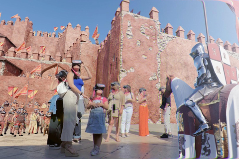 Malaga: Alcazaba, Picasso e molto altro. 5 esperienze VR a piedi!Tour a Malaga: viaggio nel tempo con la realtà virtuale