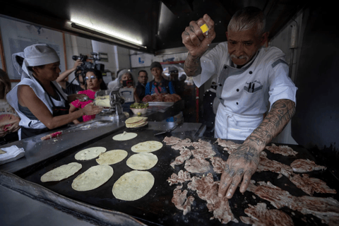 León: Autentico tour gastronomico con tacos illimitati