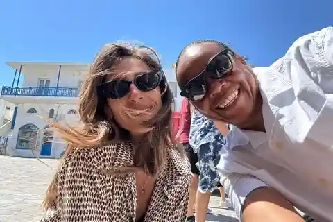 Excursão de 4 horas a pé pela cidade de Mykonos e excursão de minivan pelo campo