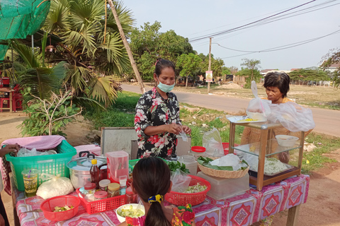 Siem Reap: Tonle Sap Lake & Floating Village Tour Tour in a Tuk Tuk
