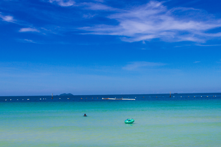 Pattaya: Bootstour zu den 3 Inseln mit Wasseraktivitäten und Mittagessen