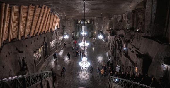 Krakow: Wieliczka Salt Mine Fast Track Tour & Hotel Pickup