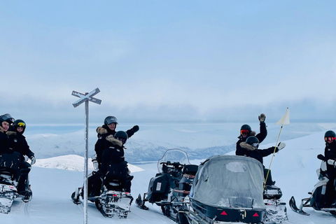 Abisko/Björkliden: Panorama Snowmobile Tour with Snacks