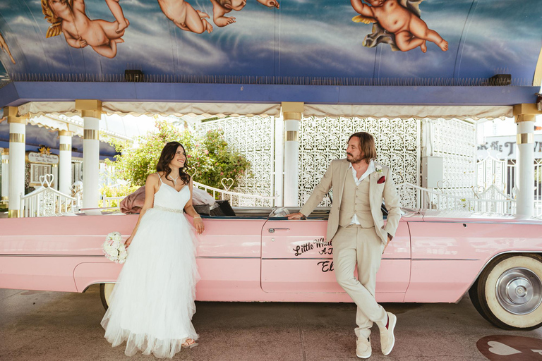 Las Vegas : séance photo dans une chapelle de mariage90 minutes + 45 photos à 2 endroits