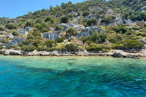Kaş: Kekova Blue Cruise with Sunken City and 5 Swim Stops