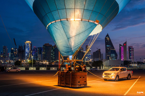 Qatar: Sunrise Hot Air Balloon Experience above Doha Private - Upto 3 People