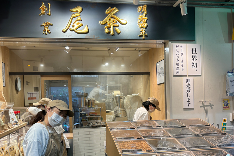 Tóquio: Visita guiada ao mercado de peixe de Tsukiji com degustações