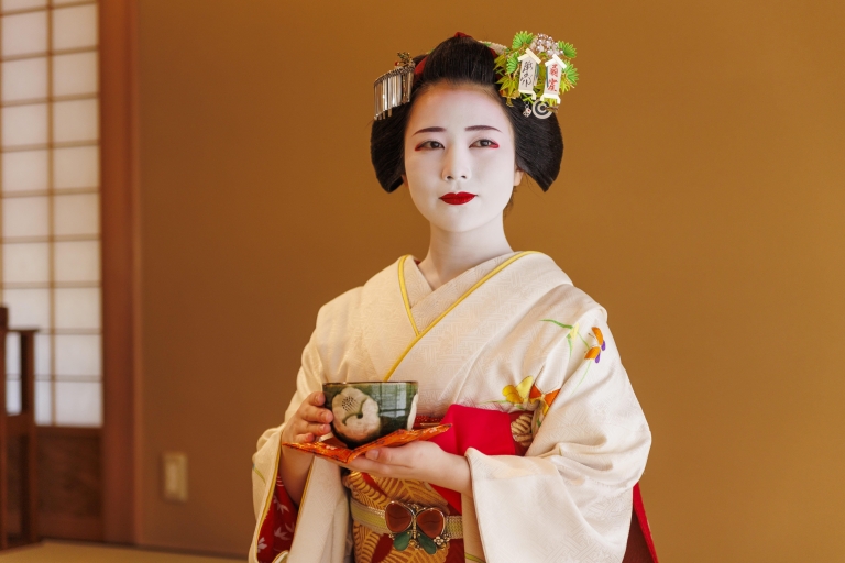 Maiko & Geisha Performance and Gion Cultural Walking Tour Enchanted time with Maiko and Gion Cultural Walking Tour