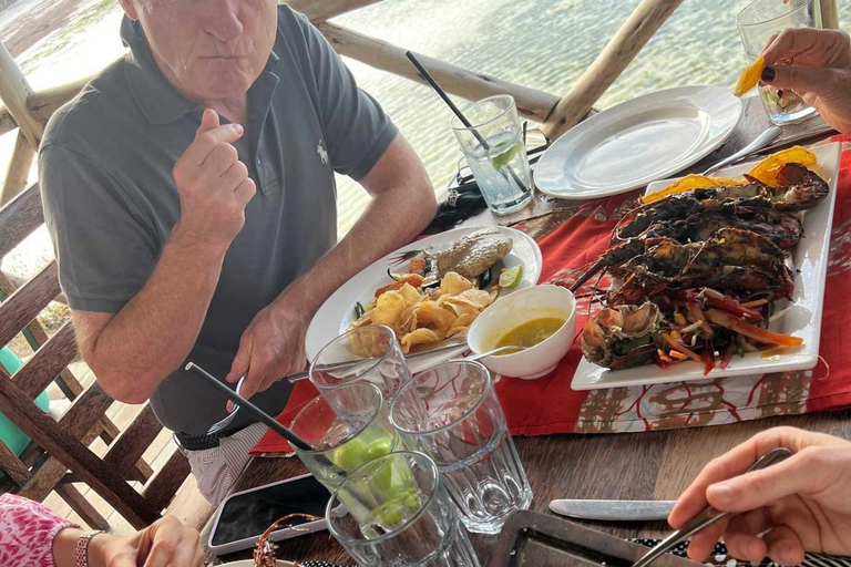 Sansibar: Gefängnisinsel, Salaam-Höhle &amp; The Rock RestaurantPRIVATE TOUR MIT TRANSFER