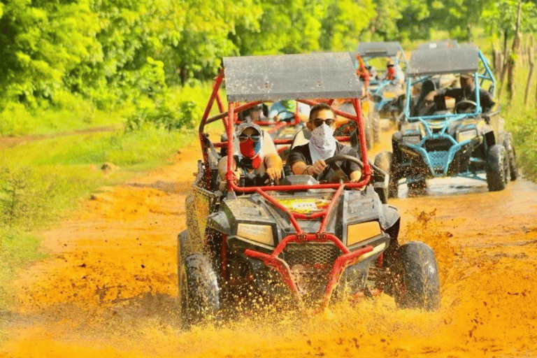 Punta Cana: Duin Buggy tour Strand en CenoteOntdek buggy tour bij avond