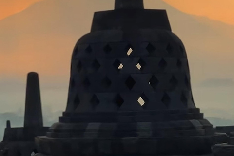 Borobudur Sunrise With Guide, Entry Ticket and Breakfast