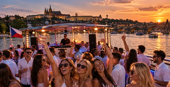 Prague: Boat Party & Entry to a top Nightclub