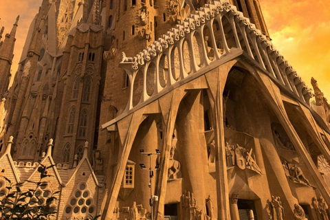 Barcelona: Sagrada Familia Skip-the-Line Guided Tour