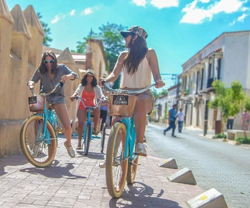 Santo Domingo: Zona Colonial 2 Hours Bike Rental