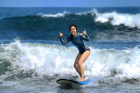 Da Nang: Ride Your First Wave with a Local Surf Coach