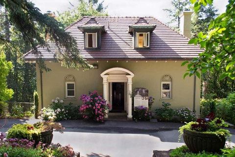 Portland: Pittock Mansion Entry Ticket Summer & Fall