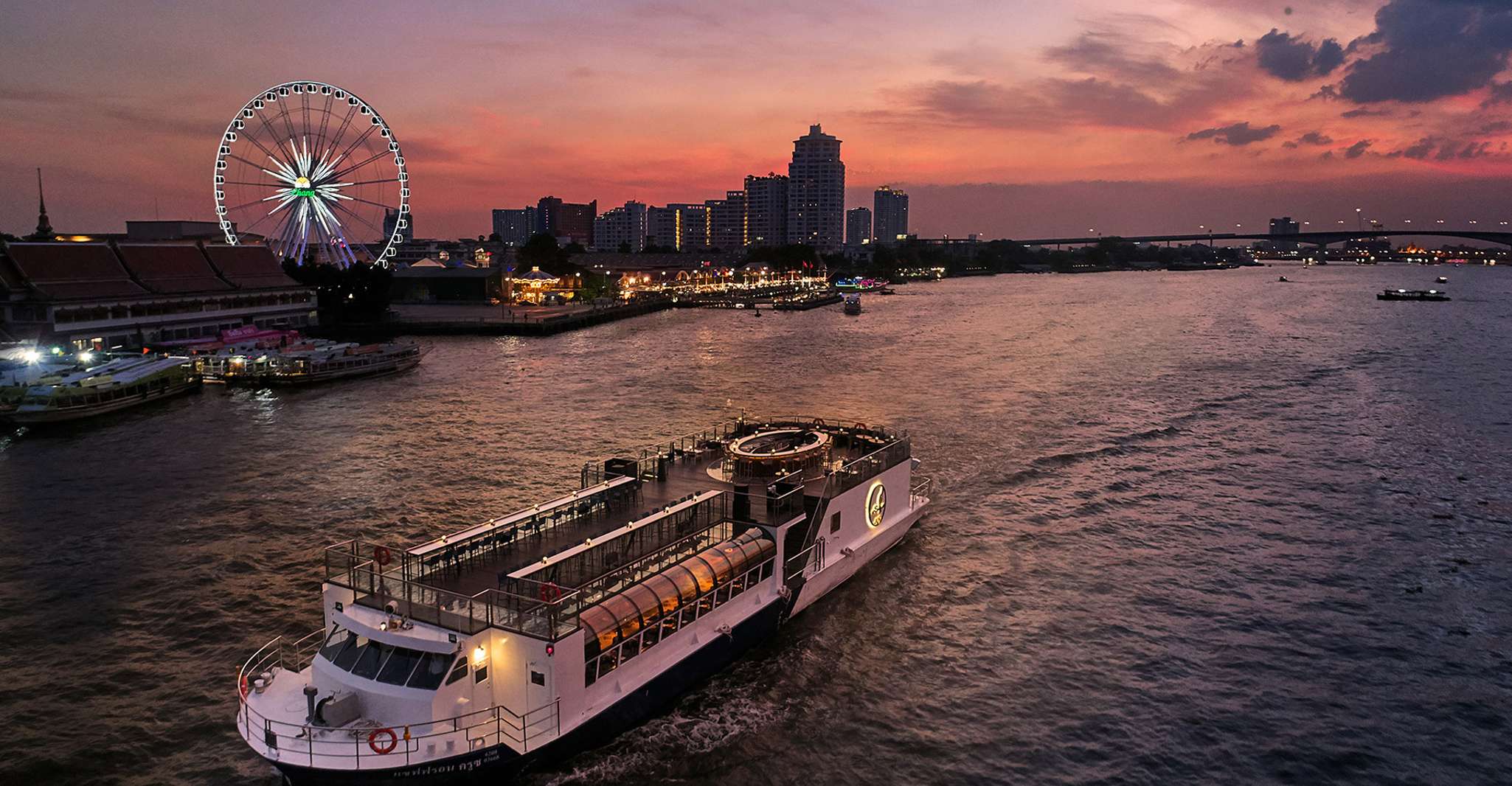 Bangkok, Saffron Chao Phraya River Diner Cruise - Hizvo
