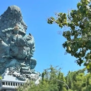 Bali: GWK Park, Dreamland Beach, & Melasti Sunset Kecak Tour