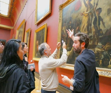 Louvre Museum Guided Tour with Skip-the-Ticket-Line