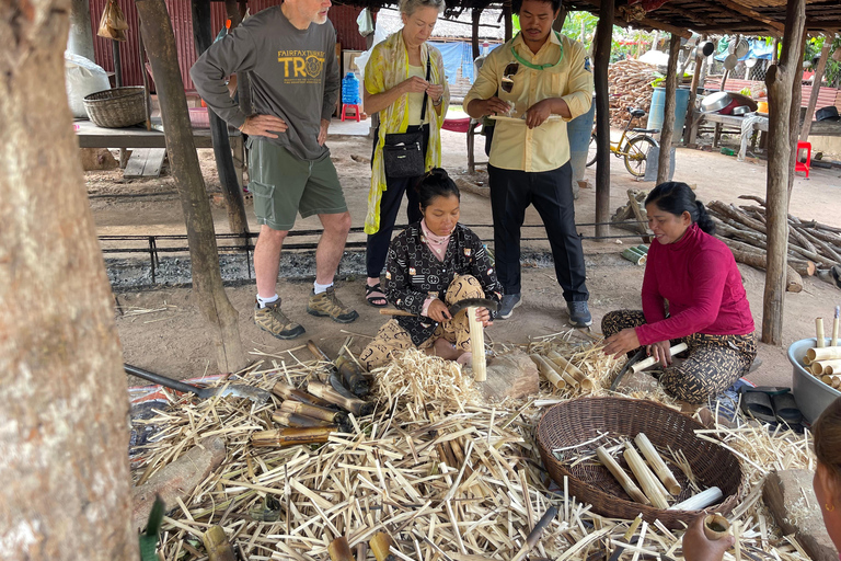 Countryside & Banteay Srei temple Cycling Tour 45km Small Share Group