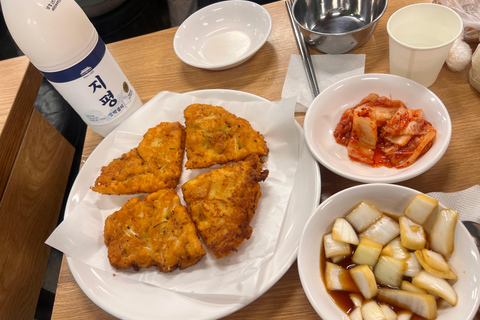 Seoul: culinaire tour over de Namdaemun-markt met verborgen pareltjesSeoul: Namdaemun Market Food Tour with Hidden Gems