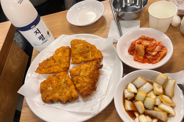 Seoul: culinaire tour over de Namdaemun-markt met verborgen pareltjesSeoul: Namdaemun Market Food Tour with Hidden Gems