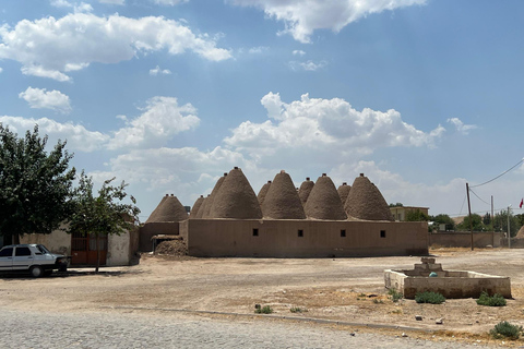 From Istanbul: Mount Nemrut & Göbekli Tepe 2-Day Tour