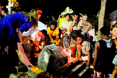 Huatulco: Zapotec Animas Nighttime Experience of the Day of the Dead.