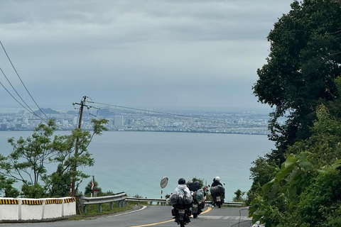 DAGTRIP MOTOR IN HAI VAN PASShai van pass dagtrip motorbikesesss