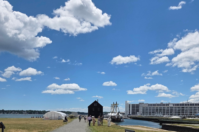 Boston by Train to Salem History Tour: Option to Stay & Play