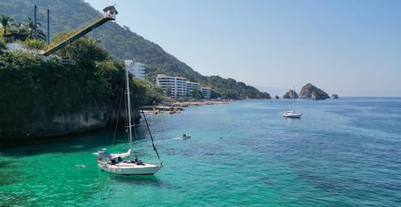 Puerto Vallarta: Private Sailing Tour with Snorkeling