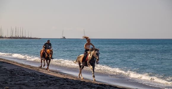 2-Hour Morning Horse Ride with Professional Photos