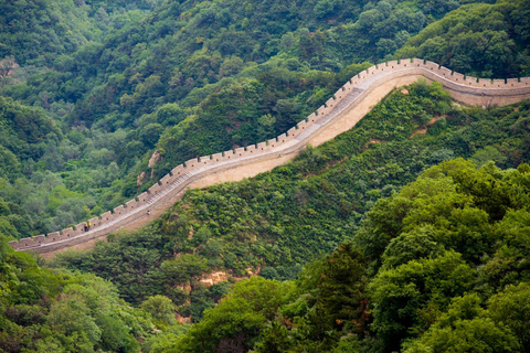 Piccolo gruppo alla Grande Muraglia di Mutianyu con servizio di prelievo in hotel inclusoPiccolo gruppo per la Grande Muraglia di Mutianyu con servizio di prelievo in hotel incluso