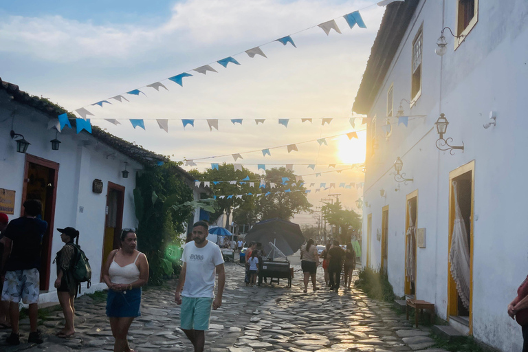 Paraty: Serra da Bocaina National Park Guided Hike