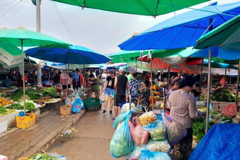 Luang Prabang: Sunrise Market & Local Street Food Experience
