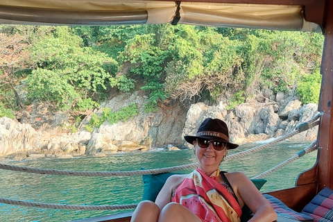 Phuket: Escape the crowds on relaxing boat (Snorkelling)