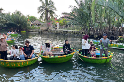 Hoi An: Basket Boat, Lantern Making Class & Hoai River Ride