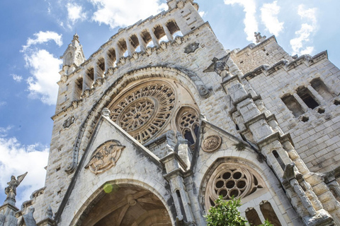 Palma: Inselrundfahrt auf Mallorca mit Boot, Zug und BusPalma: Mallorca Island Tour per Boot, Zug und Bus