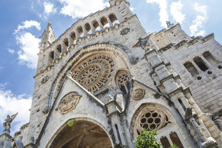 Palma: Inselrundfahrt auf Mallorca mit Boot, Zug und BusPalma: Mallorca Island Tour per Boot, Zug und Bus