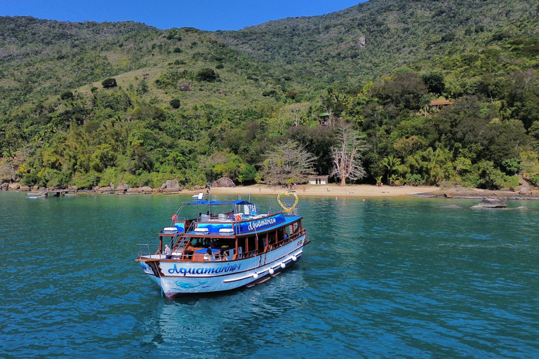 PASSEIO DE ESCUNA PELAS MELHORES ILHAS DE PARATY