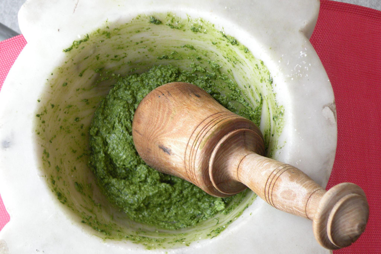 Genoa: Food and Wine Tasting Walking Tour