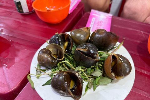 Tour gastronomico con musica dal vivo e cibo di strada a Ho Chi MinhTour gastronomico con musica dal vivo e street food in moto