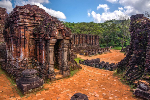 Excursión de un día a las Montañas de Mármol, la Dama de Buda y la Tierra Santa de Mi HijoServicio de recogida en Da Nang