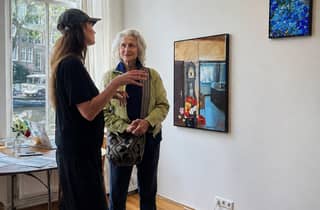 Berlin: Nehmen Sie an einem kuratierten Galerienrundgang mit Kunstcoaching teil