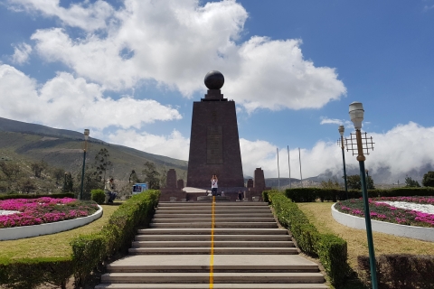Visite de la ville de Quito et de la ligne de l'équateurVisite de la ville de Quito : Tous les billets inclus