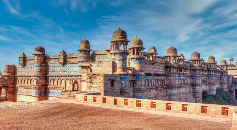 Mughal architecture - Gwalior fort. Gwalior, Madhya Pradesh, India Stock  Photo - Alamy