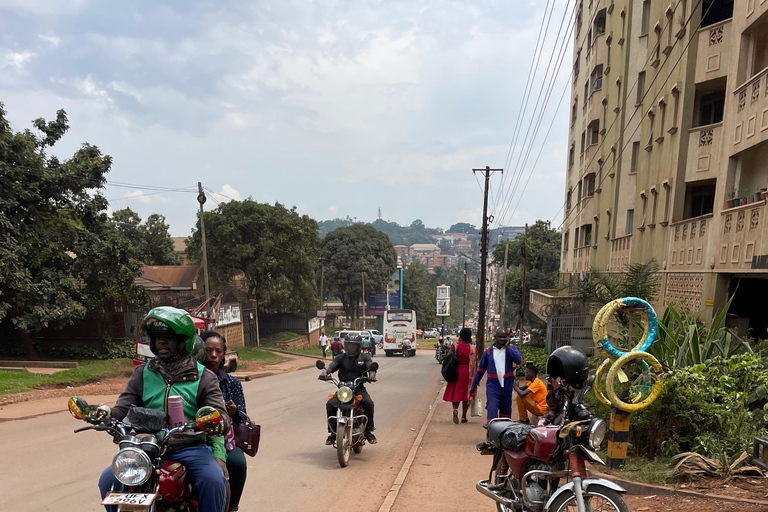 Kampala: Small Group City guided walking tour