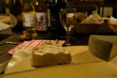 Rouen: Cheese and Wine Tasting at La Taverne Saint-Amant